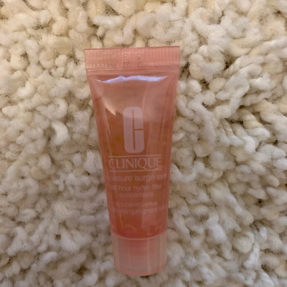 BRAND NEW! Clinique Moisture Surge bundle - Picture 4 of 5